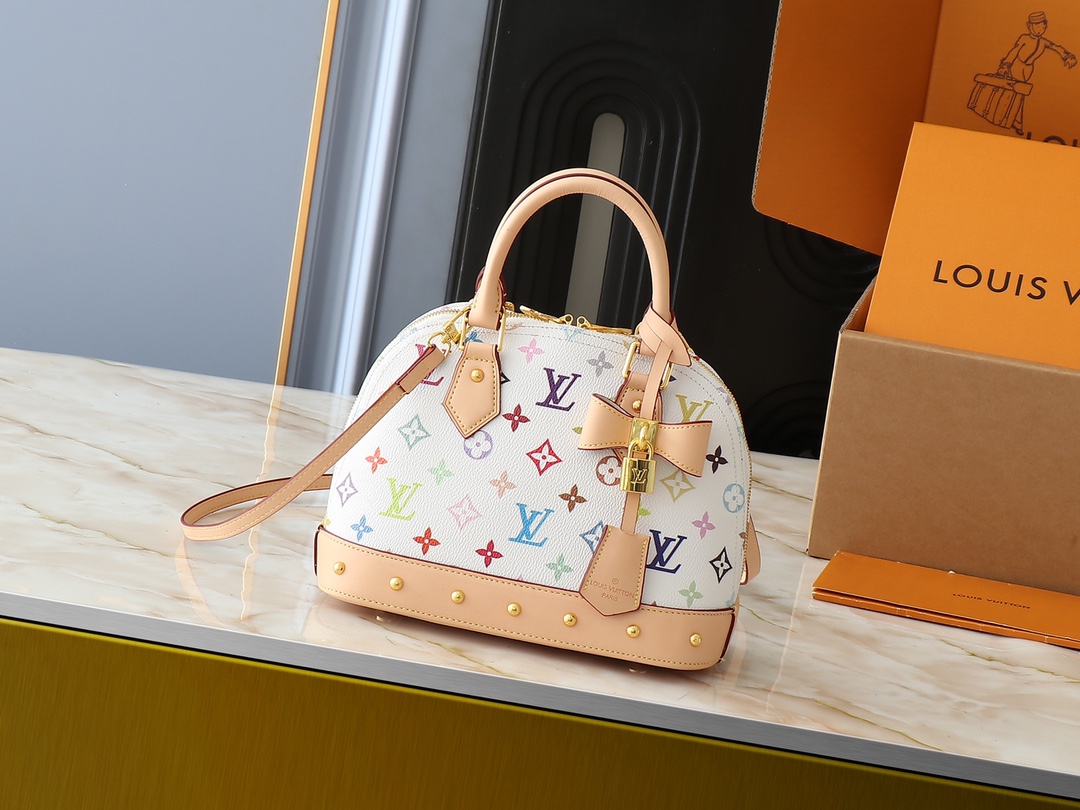 LV Classic Handbag Monogram Canvas LV Logo Detail Elegant Look High End